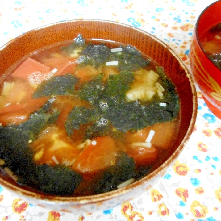 トマトとエノキと海苔のスープ